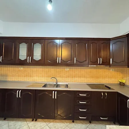 Hergi Apartment *