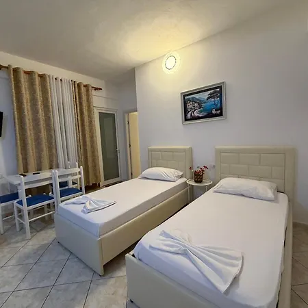 Hergi Apartment *